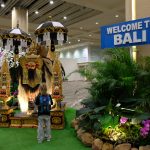 Ankunft am Flughafen Bali